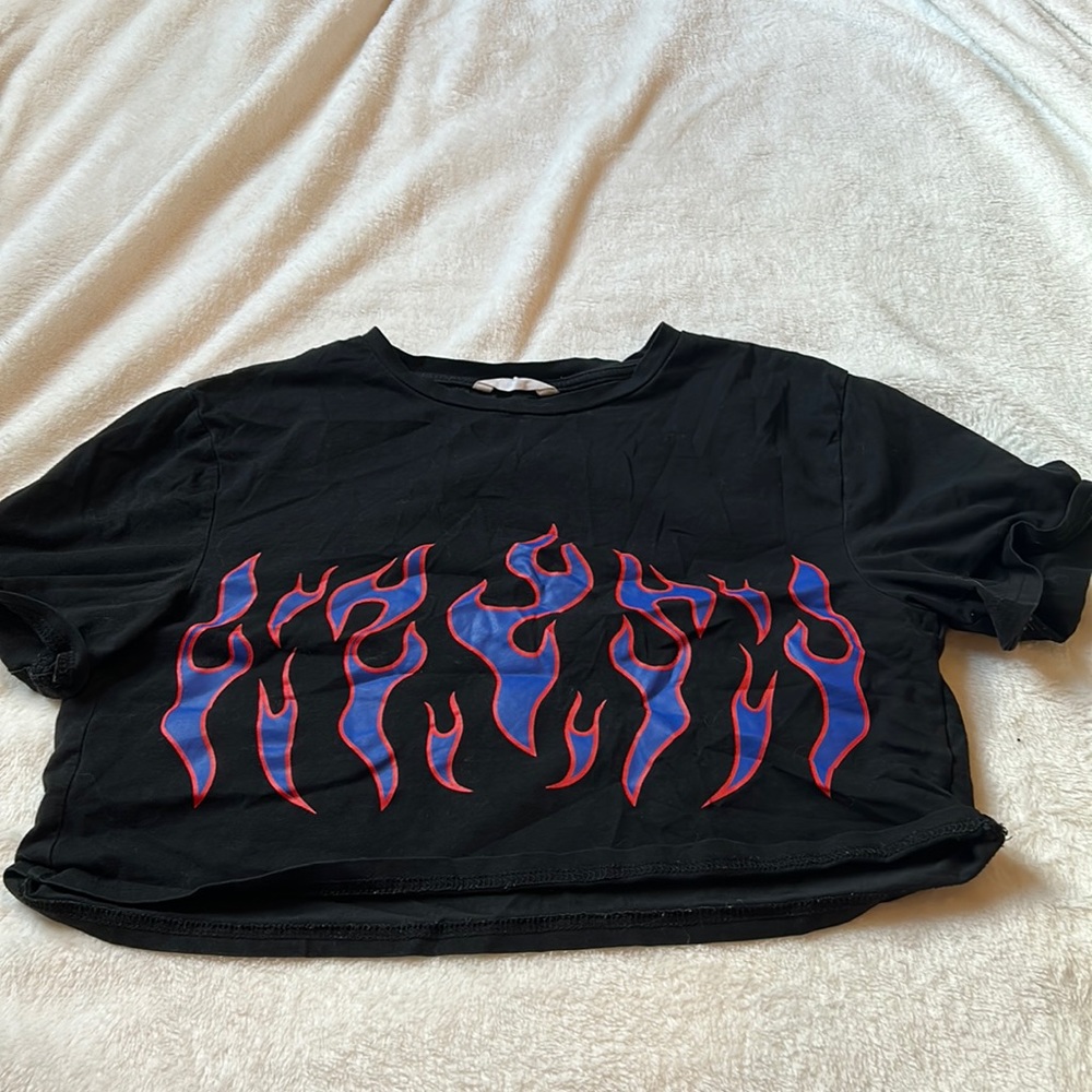 cropped tee